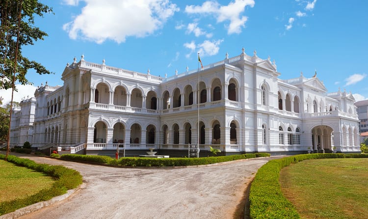 1527758941_National_Museum_Colombo.jpg