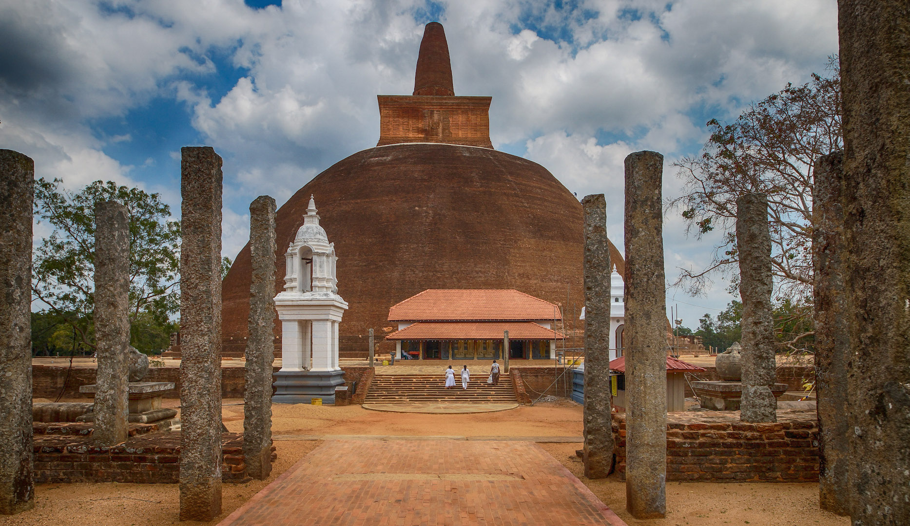 abhayagiriya-stupa-overview-hdr